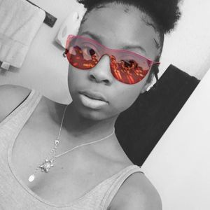 Meet your Posher, Rae